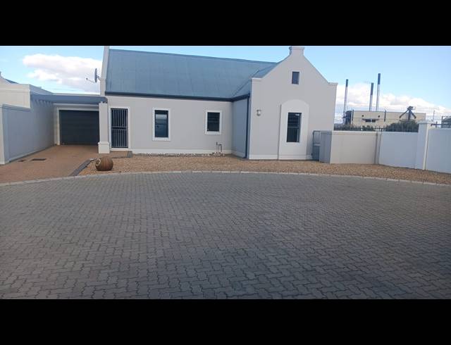 3 bed property to rent in REUNION PARK
